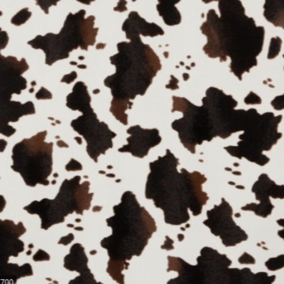 Profile Picture of Lucy Porter (@lucyporter586) on Poshmark