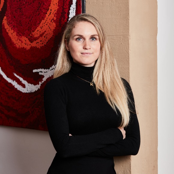 Profile Picture of Kathrin Helminger (@kathrin_jm) on Poshmark