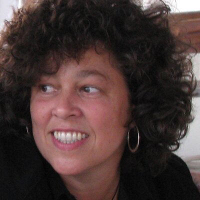 Profile Picture of The Knews (@julie_d_roberts) on Twitter