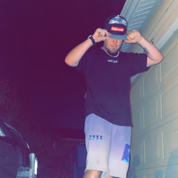 Profile Picture of Adam Ingalls (@aingalls5689) on Poshmark