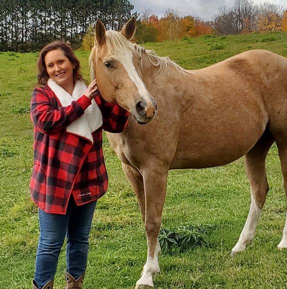 Profile Picture of Bobbi Claremboux lanum (@bjbragonier) on Poshmark