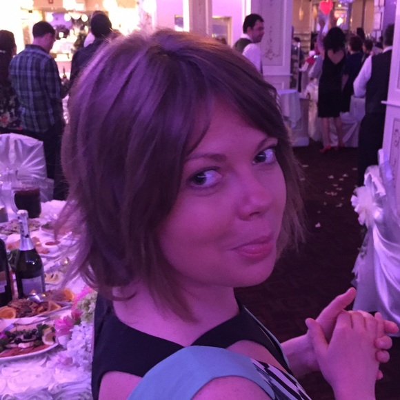 Profile Picture of Katya Sorok (@soroknozhek) on Poshmark