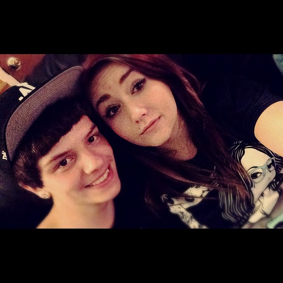 Profile Picture of Peyton Owens (@petunia676767) on Poshmark