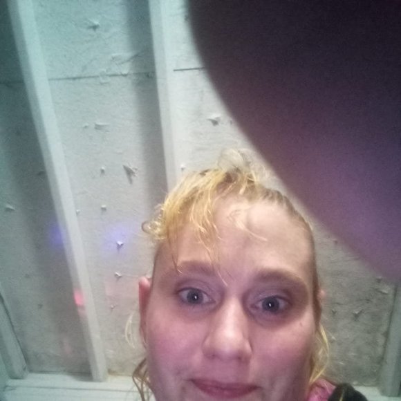 Profile Picture of Jerralynn Malloy (@jerralynnmalloy) on Poshmark