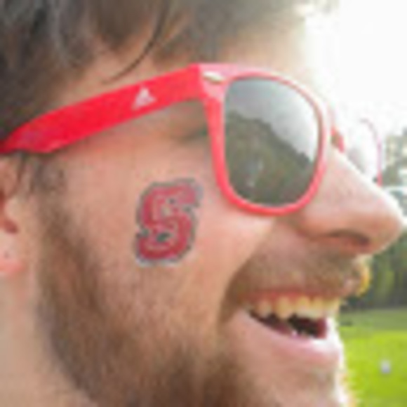 Profile Picture of Danny Beckman (@drbeckma) on Poshmark