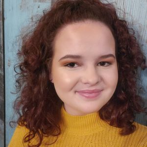 Profile Picture of Claire Hill (@curlyclaire_) on Myspace