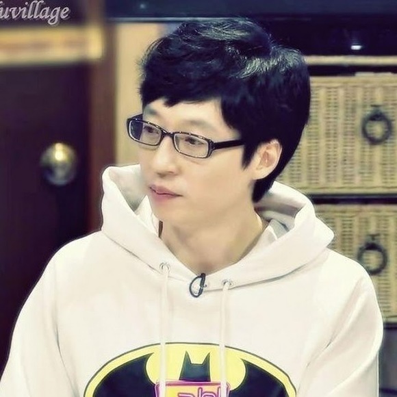 Profile Picture of Yiming Huang (@eminghes) on Poshmark