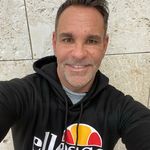 Profile Picture of Peter MacLeish (@pet_ermacleish) on Instagram