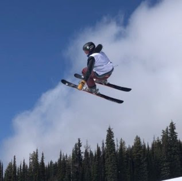 Tate Garrod - Poshmark Profile Picture of Tate Garrod (@tategarrod) on Poshmark