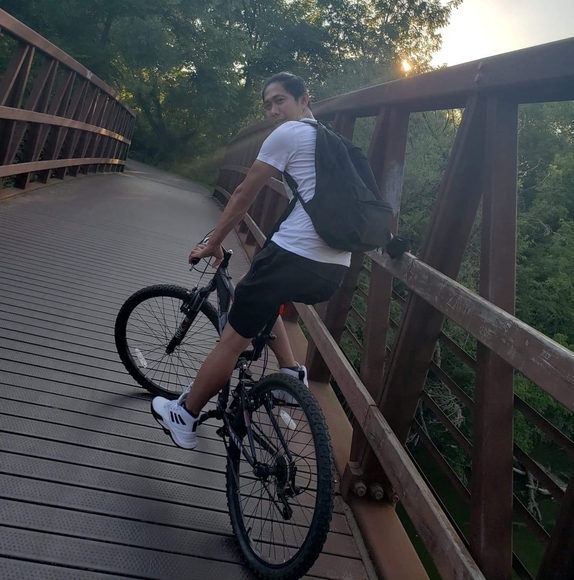 Profile Picture of Paul Pascual (@pascualpaul0314) on Poshmark