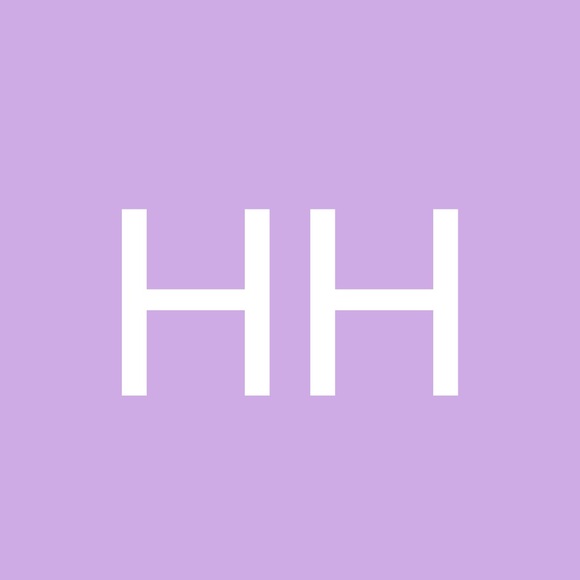 Profile Picture of Haley Hammock (@haleybeth1998) on Poshmark