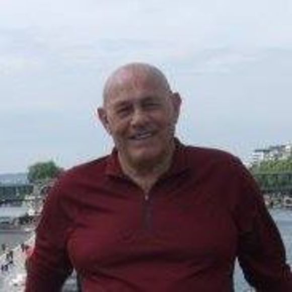 Profile Picture of Dave Tannenbaum (@tannenb) on Poshmark