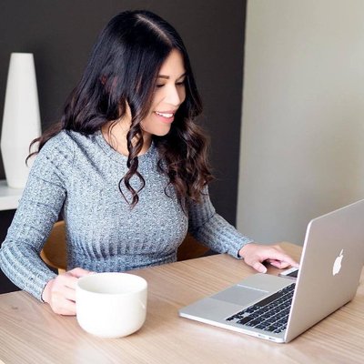 Profile Picture of Jackie Wild (@jackiecwilde) on Twitter