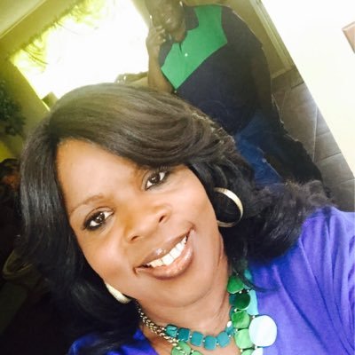 Profile Picture of Pastor Lori Bowden (@worshipworks4me) on Twitter