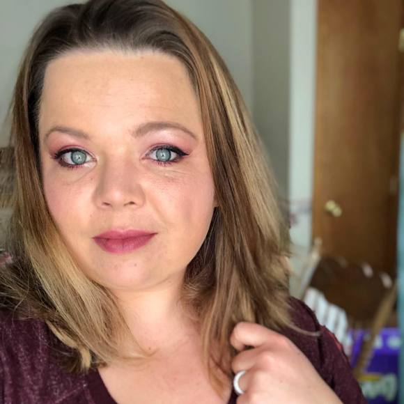 Tori Pingley - Poshmark Profile Picture of Tori Pingley (@torzimm) on Poshmark