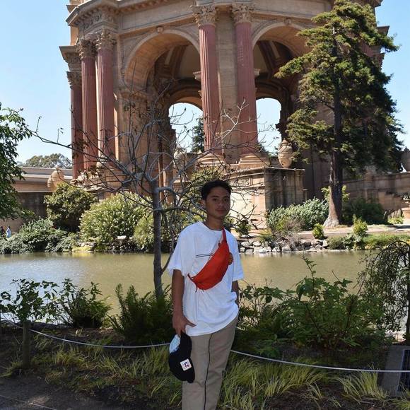 Profile Picture of Jerald Celeste (@jeraldceleste) on Poshmark