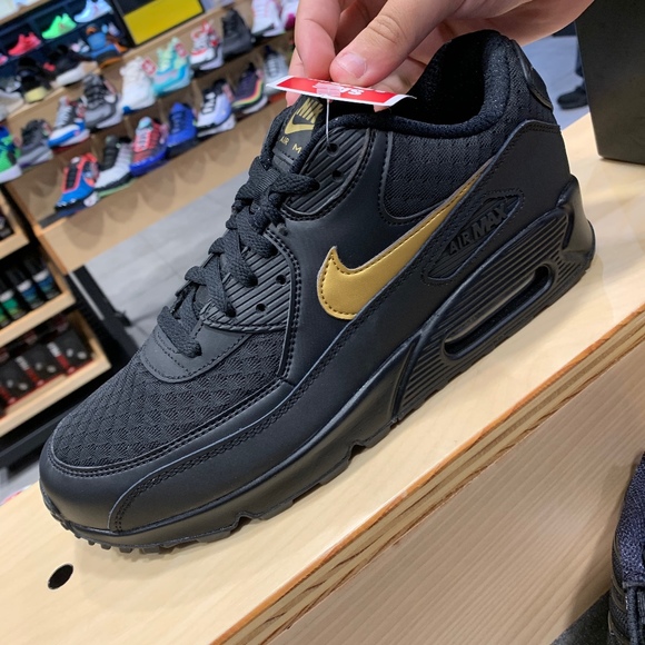 Profile Picture of Danielle Guynes (@quijadad1213) on Poshmark