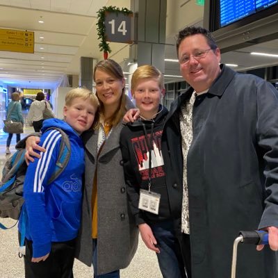 Profile Picture of Robin McClure (@MrsMcClure3rd) on Twitter