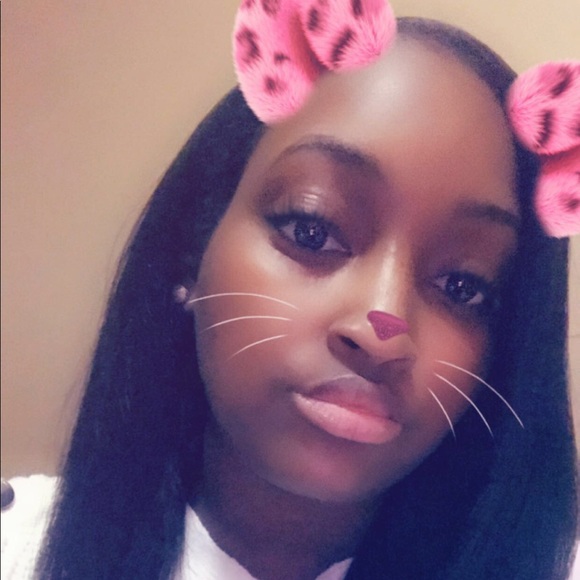 Profile Picture of Bianca Daniels (@chinxmommy) on Poshmark