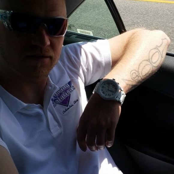 Profile Picture of Juston Oehlers (@juston1983) on Poshmark