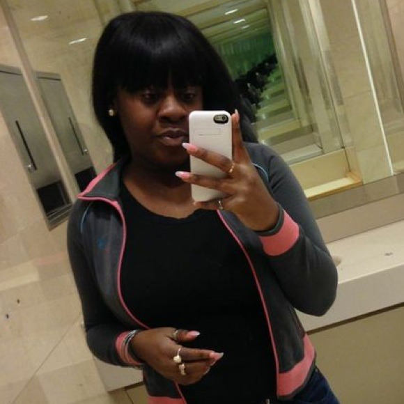 Profile Picture of Khayla Arnell (@khaylaaaaaaa) on Poshmark