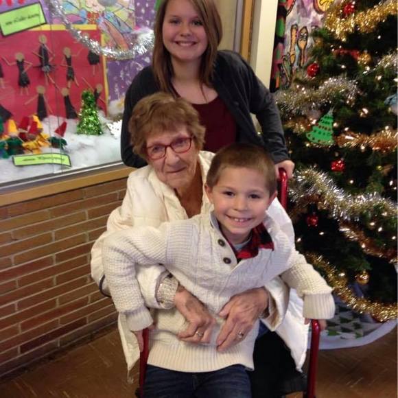 Profile Picture of Carri Wyskochil (@mnjewel2000) on Poshmark