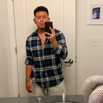 Profile Picture of Chris J Salazar ® (@its_chriscross) on Twitter