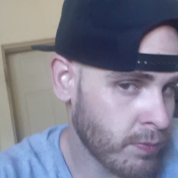 Profile Picture of Charlie Meseck (@meseckcharlie) on Poshmark