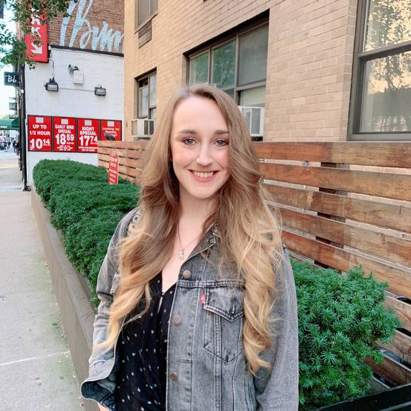 Profile Picture of Julia Early (@itsjulia5656) on Poshmark