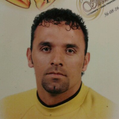 Profile Picture of Hugo Uribe (@hugouribe73) on Twitter