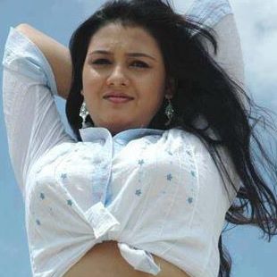 Profile Picture of Aisha Kumar (@aisha.kumar.144) on Facebook