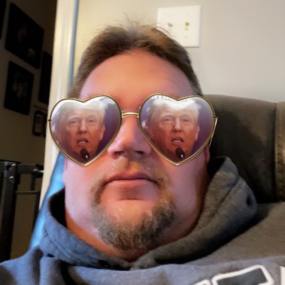 Profile Picture of David Krasselt (@dkrasselt) on Poshmark