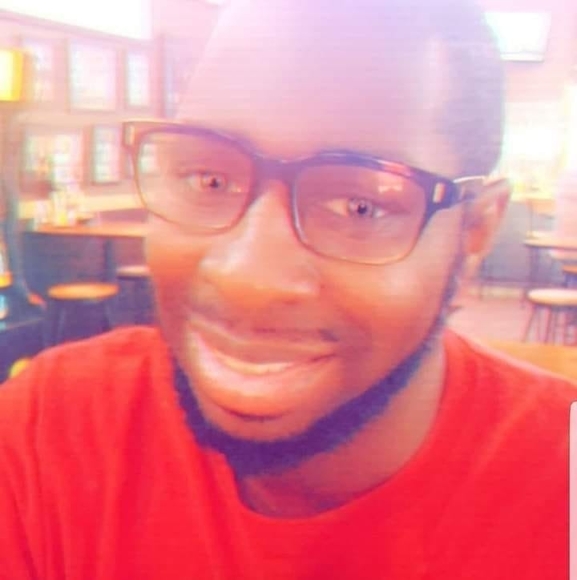 Profile Picture of Matthew Hughes (@matthew25) on Poshmark