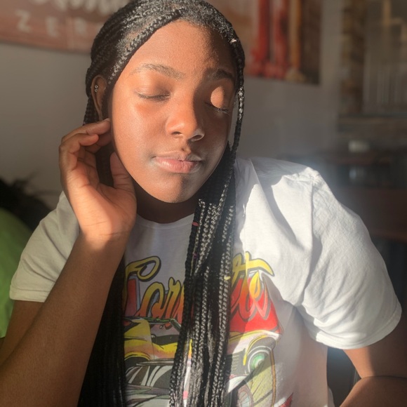 Profile Picture of Serenity Williams (@serenityw_2004) on Poshmark