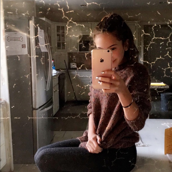 Profile Picture of Electra Migneault (@electramig) on Poshmark