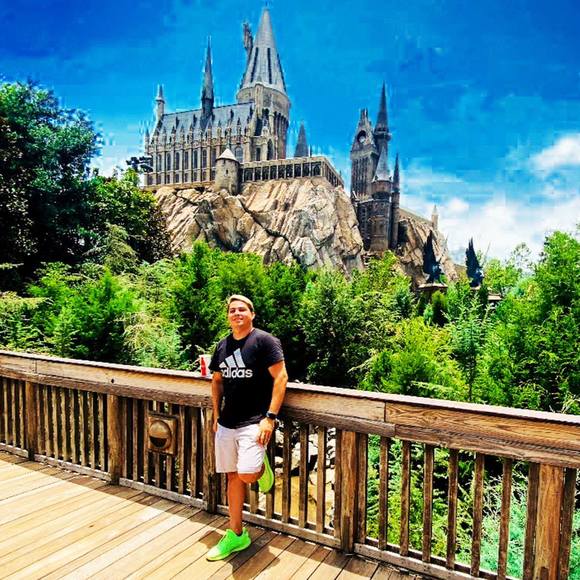 Profile Picture of Elano Bezerra (@elanorb) on Poshmark