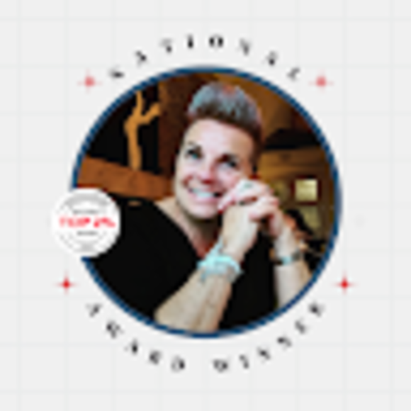Profile Picture of Lori Gelmici-hanni (@icimleg) on Poshmark