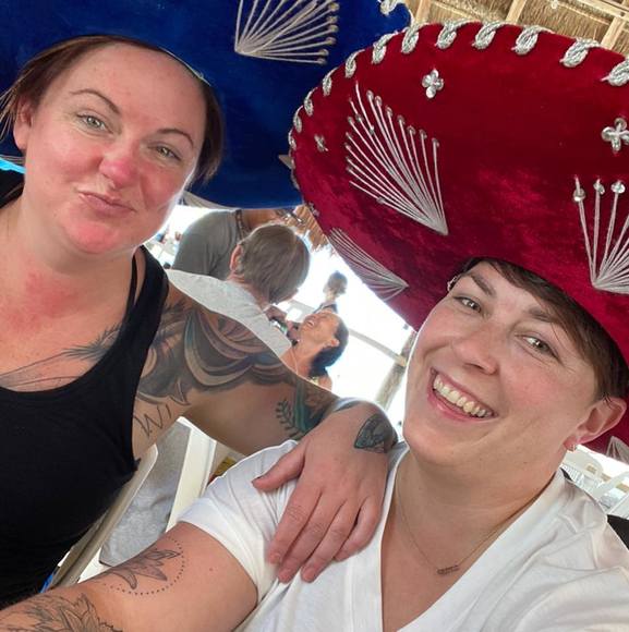 Profile Picture of Meg Hronek (@meghronek) on Poshmark