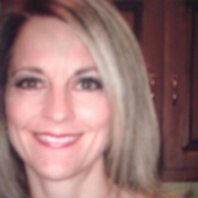 Profile Picture of Lynn DeCarlo (@DeCarloLynn) on Twitter