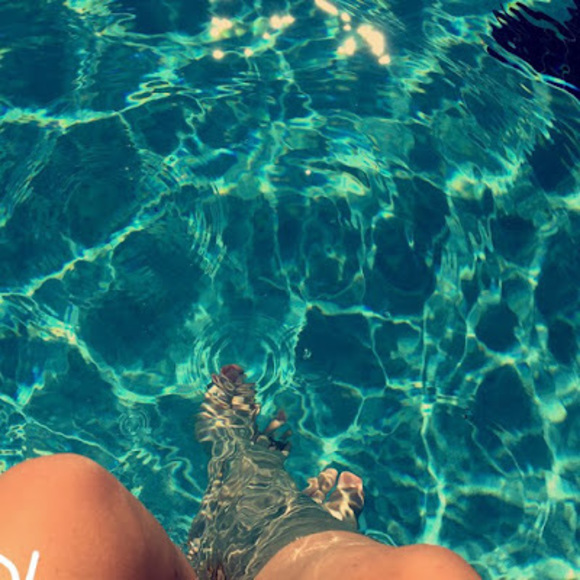 Profile Picture of Haley Cahill (@hales262005) on Poshmark