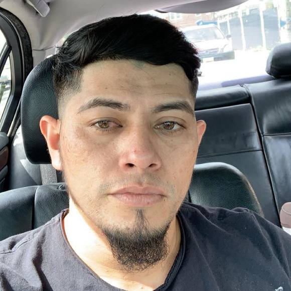 Profile Picture of David Morales (@davidbmw) on Poshmark