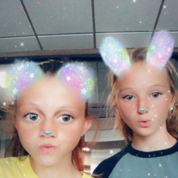 Profile Picture of Mollie Byall (@molliembyall) on Poshmark