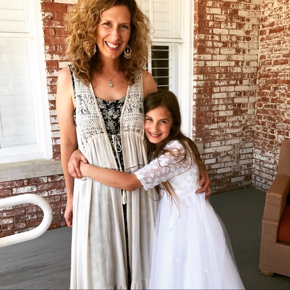 Profile Picture of Britny Yandell (@yandell1) on Poshmark