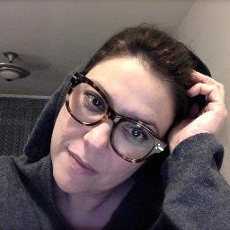 Profile Picture of Lucia Soares (@lucinhasoares) on Twitter