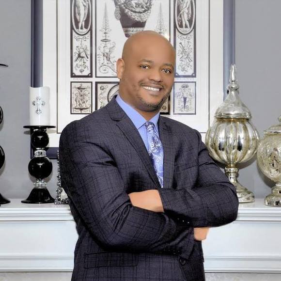 Profile Picture of Adam Vazquez (@niceguym49) on Poshmark