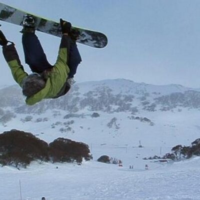 Profile Picture of Drew Vierdag (@Drewburgers) on Twitter