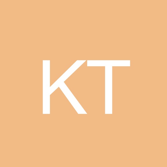 Profile Picture of Kara Tableman (@tableman) on Poshmark