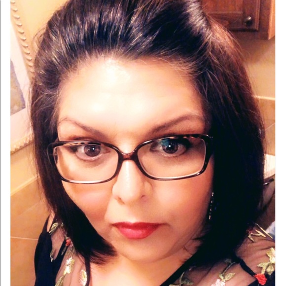 Lupe Ontiveros - Poshmark Profile Picture of Lupe Ontiveros (@lupeloo01) on Poshmark
