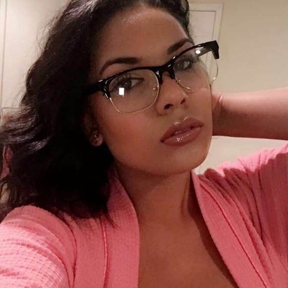 Profile Picture of Latoya Jackson (@latoyaj054) on Poshmark
