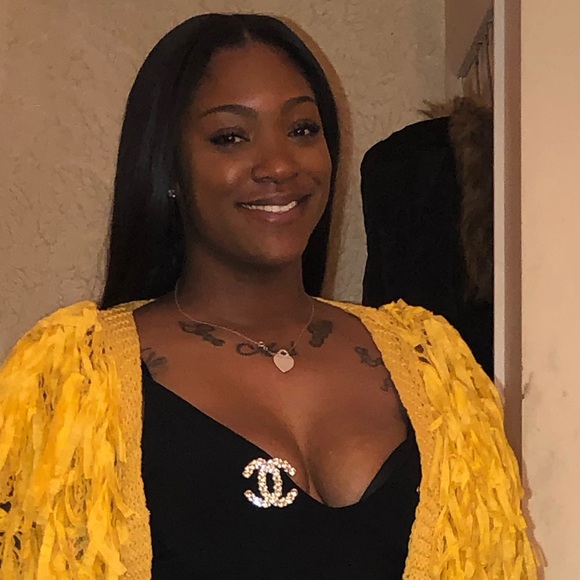 Profile Picture of Kendra Eppes (@leopardkisses) on Poshmark